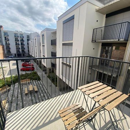 Bella Apartments Брно Экстерьер фото