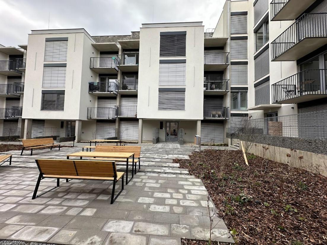 Bella Apartments Брно Экстерьер фото
